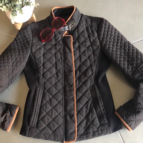 Zara Jackets & Blazers - ZARA WOMEN black quilted zip front jacket Small